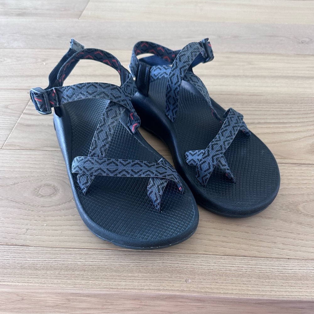 Men’s Chaco’s Size 11